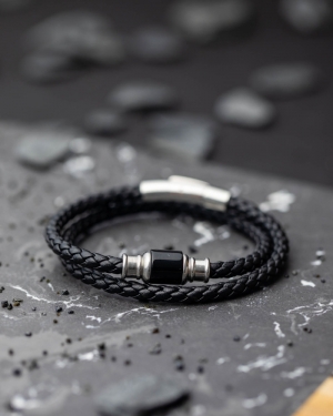 O21 Black